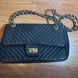 Chic Black Chevron Shoulder Bag